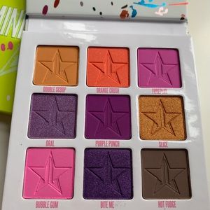 Jeffree Star mini jaw breaker eye shadow palette